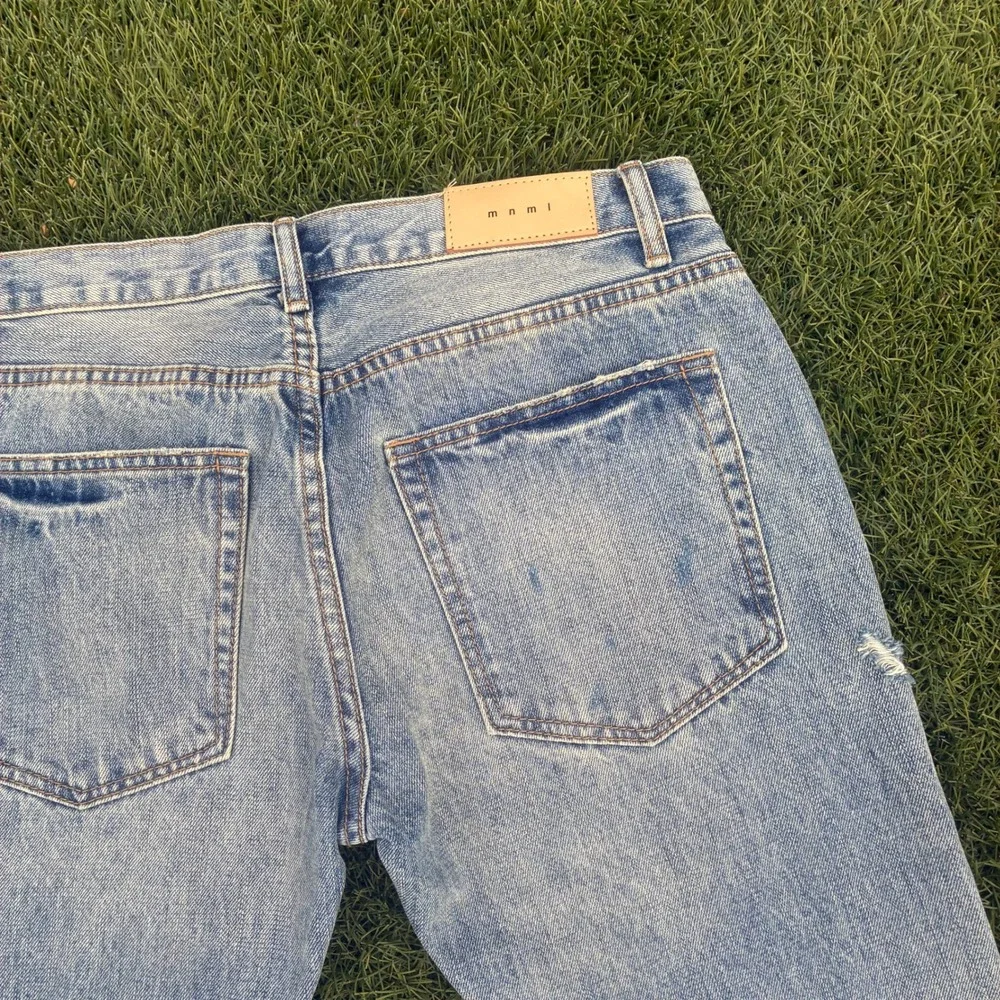 MNML Mens 32x34 Light Wash Distressed Slim Straight Jeans Released Raw Hem Blue